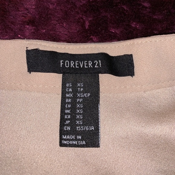 Forever 21 Mini Skirt - Picture 4 of 4